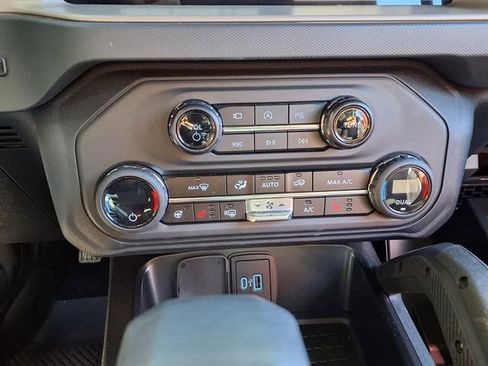 Used 2024 Ford Bronco Raptor image 23