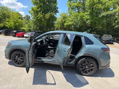 Certified 2025 Honda HR-V Sport image 20