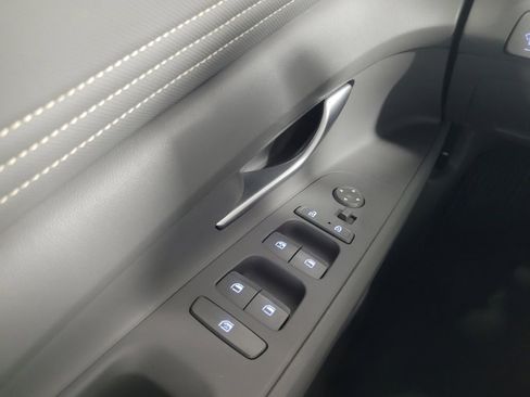 Used 2023 Hyundai Elantra SEL w/ Convenience Package image 27