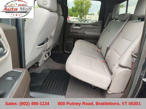 Used 2022 Chevrolet Silverado 1500 LT w/ Z71 Off-Road Package AWD/4WD image 23
