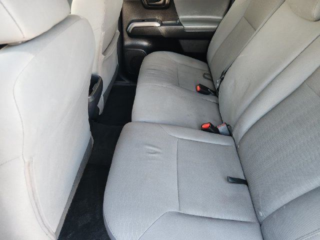 Used 2019 Toyota Tacoma SR5 RWD image 29
