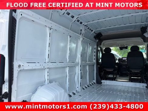 Used 2023 RAM ProMaster 2500 FWD image 11