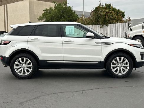 Used 2016 Land Rover Range Rover Evoque SE image 6