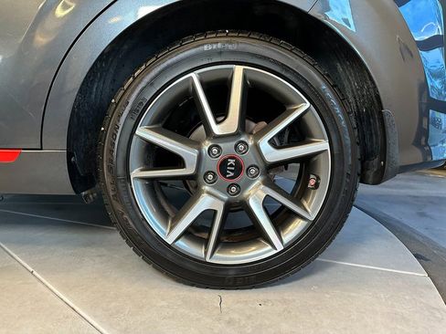 Used 2020 Kia Soul GT-Line w/ GT 2.0L Power Sunroof Package FWD image 25