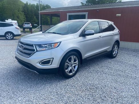 Used 2017 Ford Edge Titanium w/ Technology Package image 3