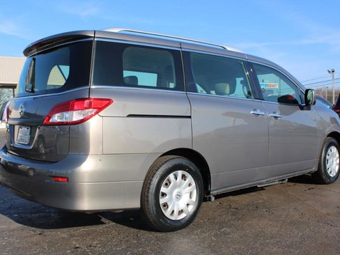 Used 2014 Nissan Quest S image 4