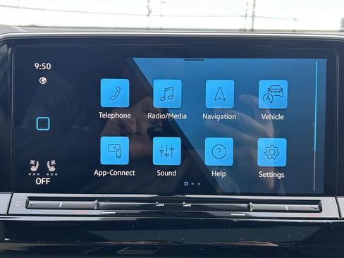 New 2026 Volkswagen Atlas Cross Sport SEL R-Line AWD/4WD image 15