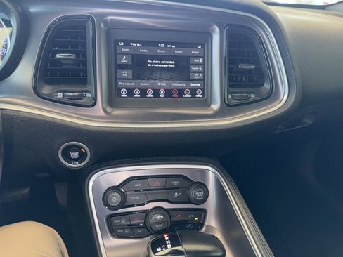 Used 2020 Dodge Challenger SXT RWD image 14