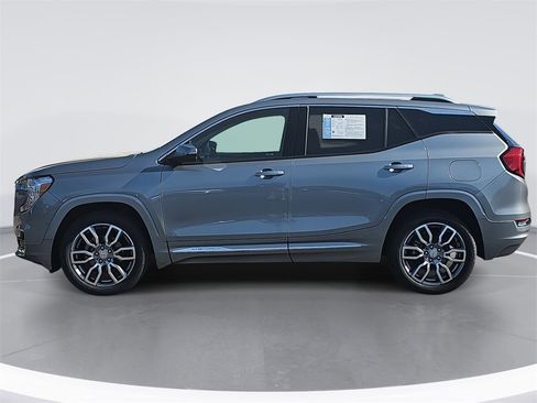 Used 2024 GMC Terrain Denali w/ Denali Premium Package image 13