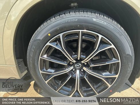 Certified 2025 MAZDA CX-70 3.3 Turbo S w/ Premium Package AWD/4WD image 12