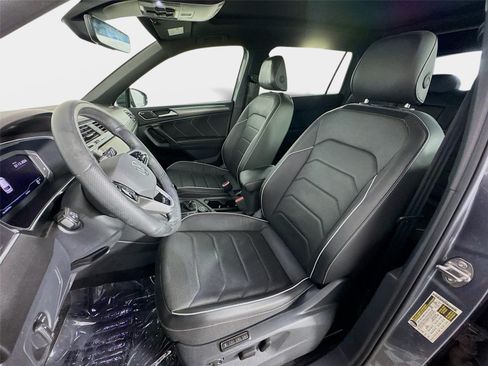 Used 2024 Volkswagen Tiguan SEL R-Line AWD/4WD image 12