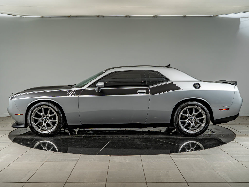 Used 2022 Dodge Challenger R/T w/ T/A Package RWD image 8