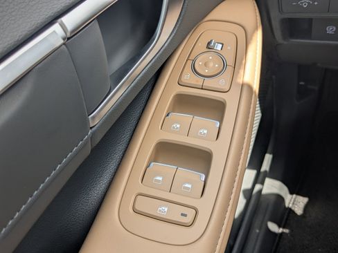 New 2025 Hyundai Sonata Limited image 22