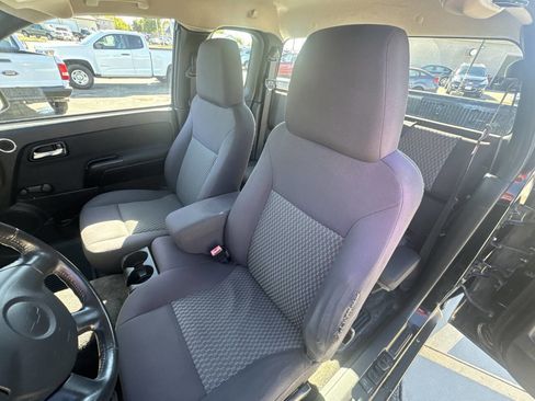 Used 2011 Chevrolet Colorado W/T image 24