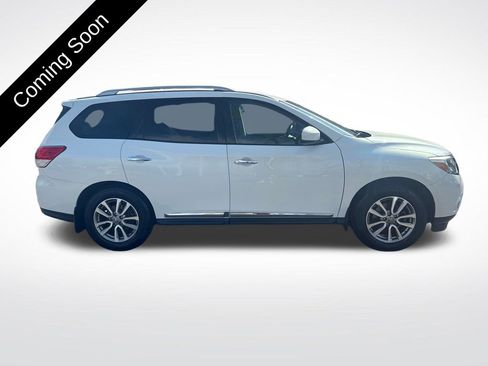 Used 2014 Nissan Pathfinder SL w/ SL Tech Package image 8