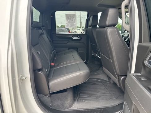 Used 2025 GMC Sierra 2500 SLT AWD/4WD image 25