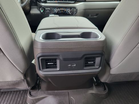 Used 2024 Chevrolet Silverado 1500 LT image 14