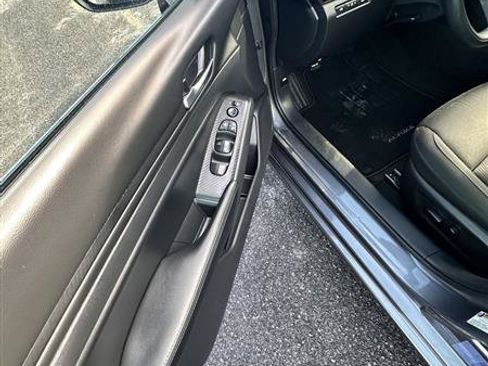 Used 2024 Nissan Altima 2.5 SV FWD image 15