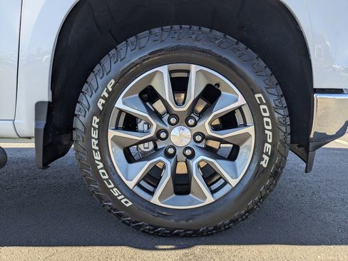 Used 2022 Chevrolet Silverado 1500 LT image 11