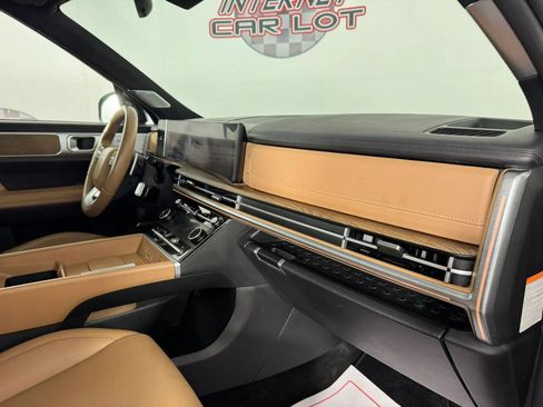 Used 2024 Hyundai Santa Fe Limited AWD/4WD image 12