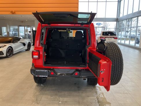 Used 2021 Jeep Wrangler Unlimited Sahara w/ Uconnect 4C Nav & Sound Group image 27