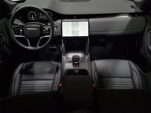 New 2025 Land Rover Discovery Sport Dynamic SE image 25