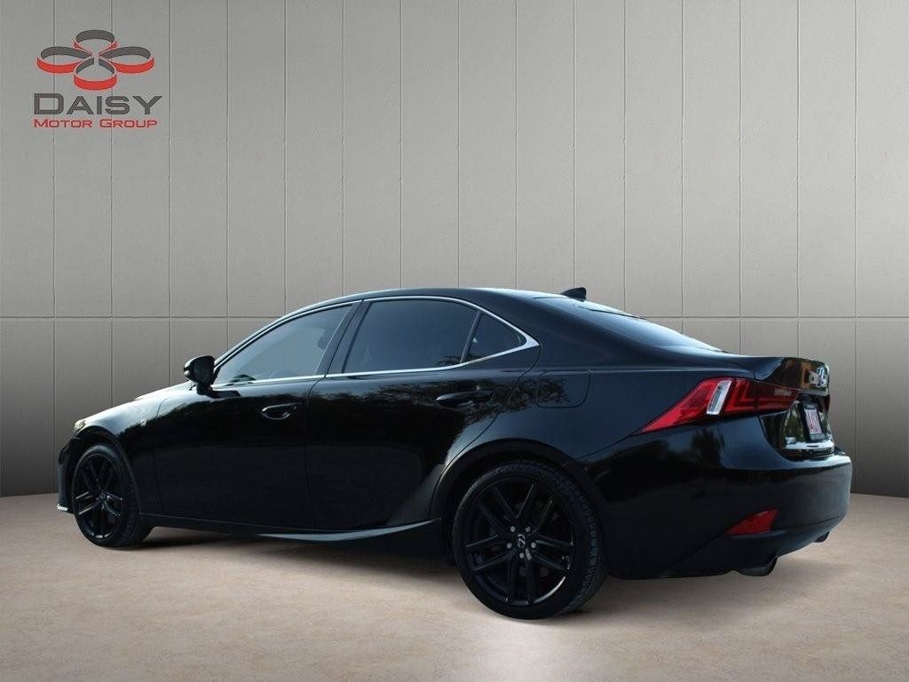 Used 2016 Lexus IS 200t w/ F Sport Package RWD image 7