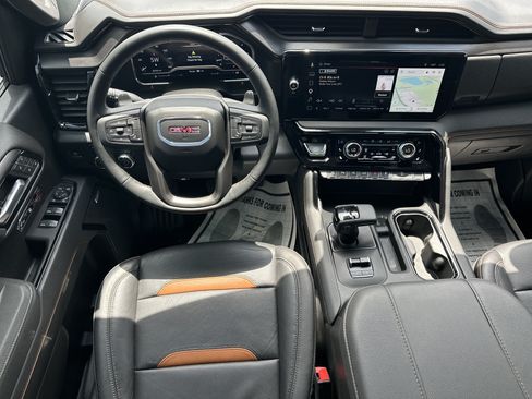 Used 2025 GMC Sierra 1500 AT4 w/ AT4 Premium Package AWD/4WD image 24