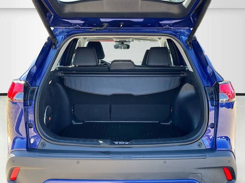 Used 2024 Toyota Corolla Cross XLE w/ Convenience Package image 29