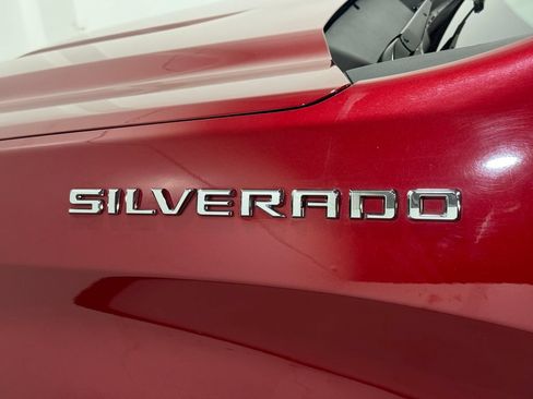 Used 2020 Chevrolet Silverado 1500 Custom w/ Custom Convenience Package AWD/4WD image 31