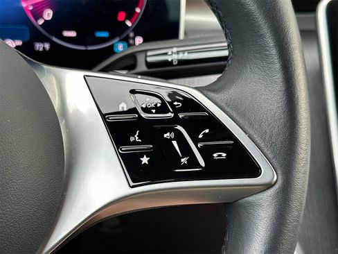 Certified 2025 Mercedes-Benz C 300 Sedan image 27