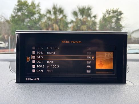 Used 2018 Audi Q7 3.0T Premium Plus w/ Premium Plus Package image 33