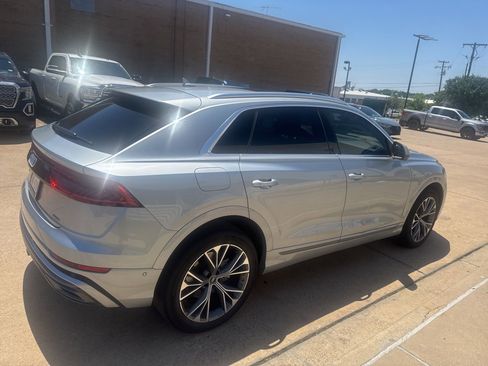 Used 2023 Audi Q8 Premium Plus w/ Premium Plus Package AWD/4WD image 4