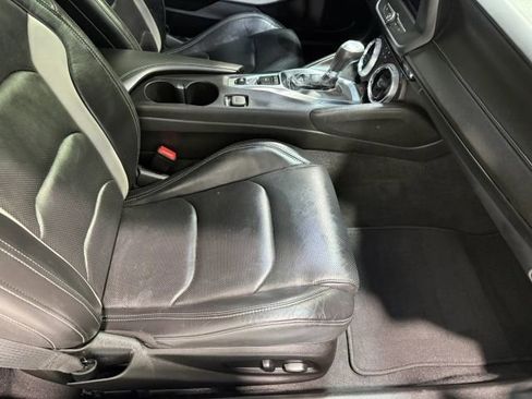 Used 2021 Chevrolet Camaro LT image 26