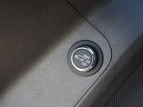 Used 2020 GMC Acadia AT4 w/ Driver Alert Package II image 22