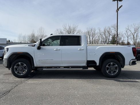 New 2026 GMC Sierra 2500 SLE w/ SLE Value Package; image 8