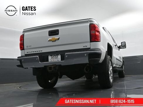 Used 2019 Chevrolet Silverado 2500 LTZ w/ Duramax Plus Package AWD/4WD image 35