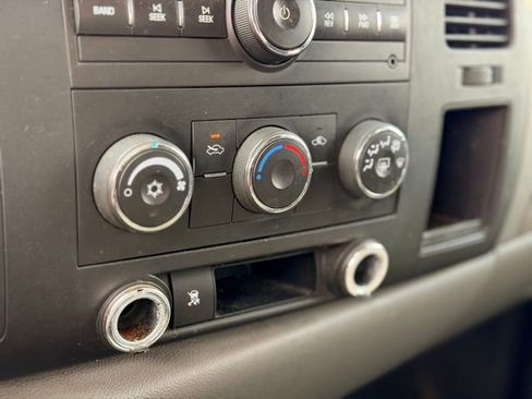 Used 2010 GMC Sierra 1500 SL image 10