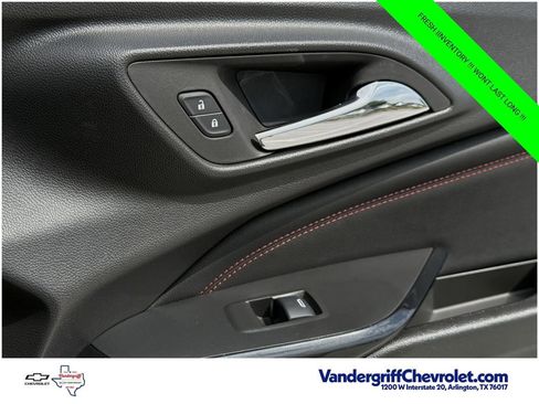 Certified 2025 Chevrolet Trax RS w/ Driver Confidence Package FWD image 22