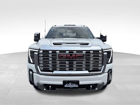Used 2024 GMC Sierra 3500 Denali w/ Denali Reserve Package AWD/4WD image 28