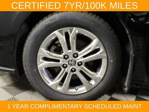 Used 2023 Toyota Sienna XSE w/ XSE Plus Package AWD/4WD image 29