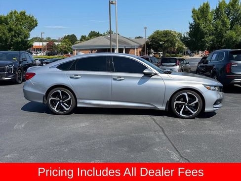 Used 2020 Honda Accord Sport image 2