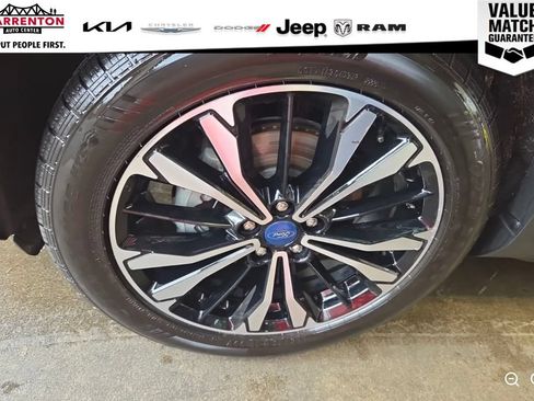Used 2021 Ford Escape SE w/ SE Sport Appearance Package AWD/4WD image 9