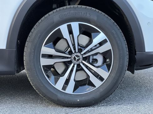 New 2026 Mercedes-Benz GLB 250 4MATIC image 10