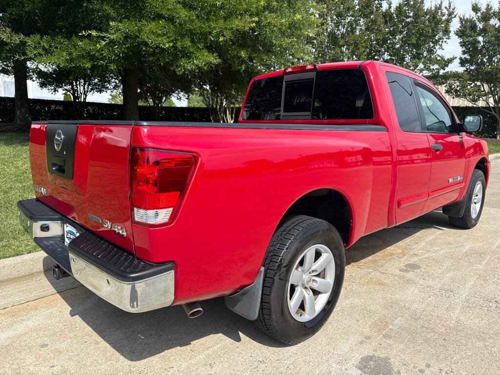Used 2012 Nissan Titan SV w/ SV Value Truck Pkg AWD/4WD image 3