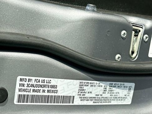 Used 2024 Jeep Compass Trailhawk image 30