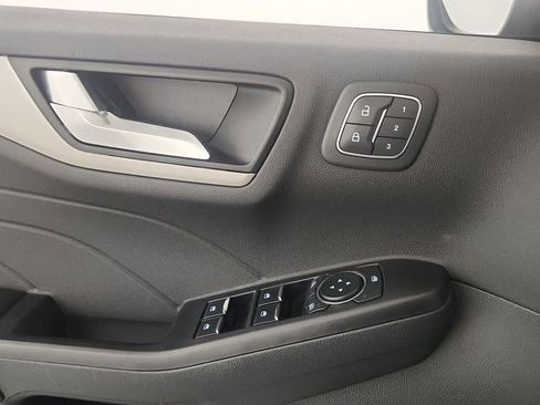 Used 2022 Ford Escape SEL w/ Technology Package image 15