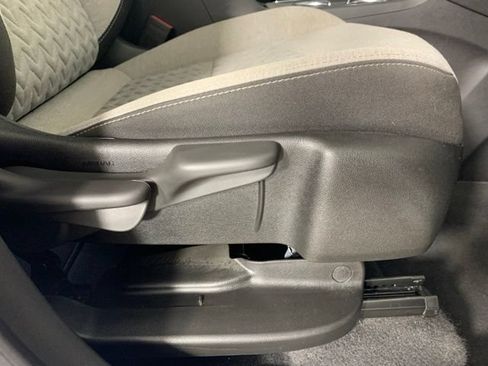 Used 2023 Chevrolet Equinox LS AWD/4WD image 21