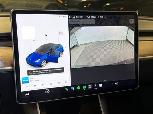 Used 2021 Tesla Model Y Long Range AWD/4WD image 27