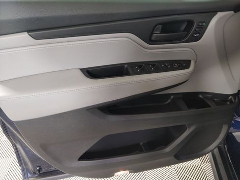 Certified 2019 Honda Odyssey EX-L image 12